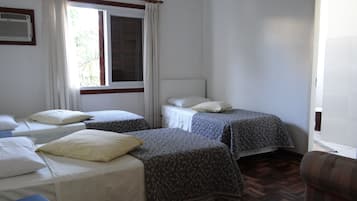 Triple Room | Soundproofing, free WiFi, bed sheets