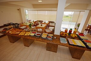 Desayuno buffet incluido todos los días