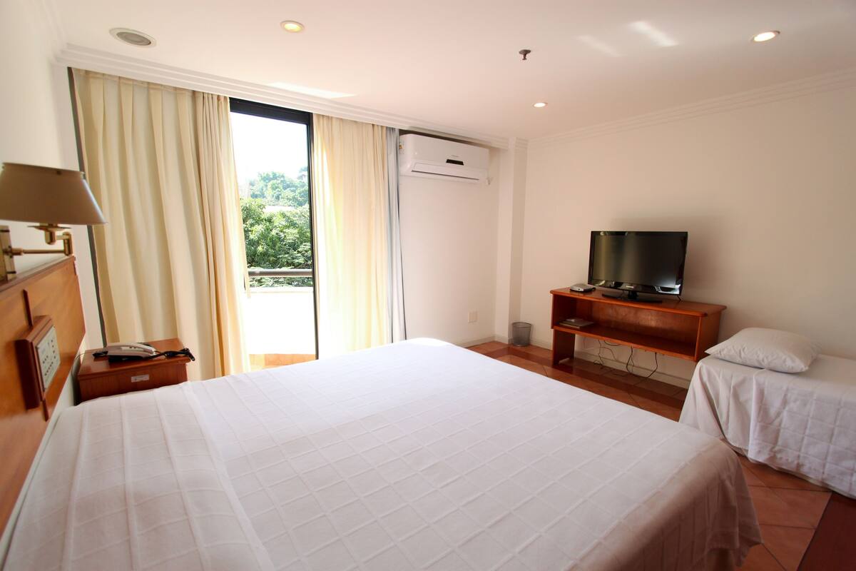 Minibar, in-room safe, desk, free WiFi