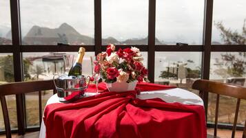 1 bedroom, minibar, in-room safe, desk