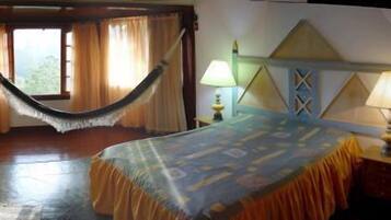 Superior suite | 2 slaapkamers, een minibar, verduisterende gordijnen, wifi