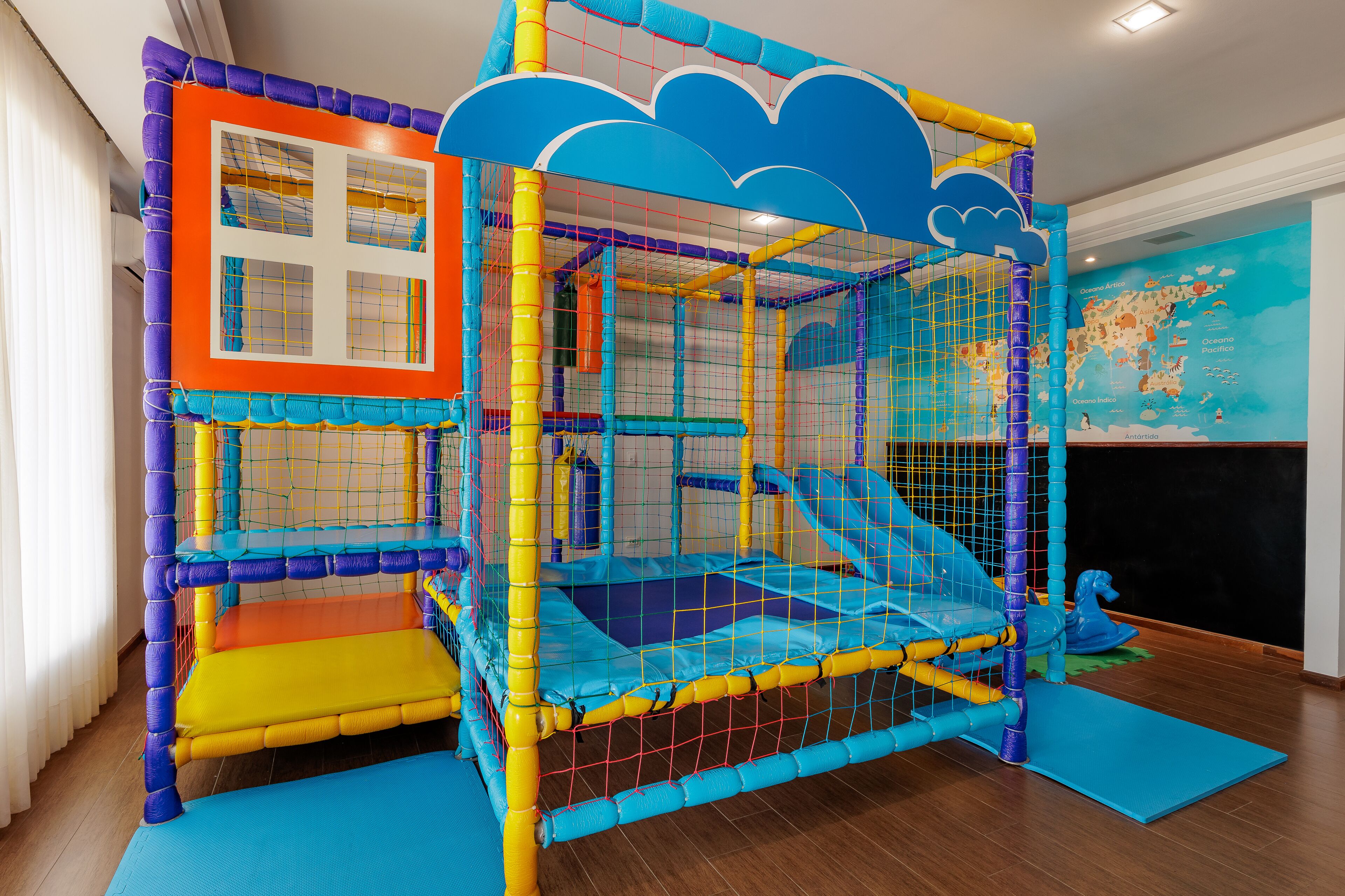 children’s play area – indoor