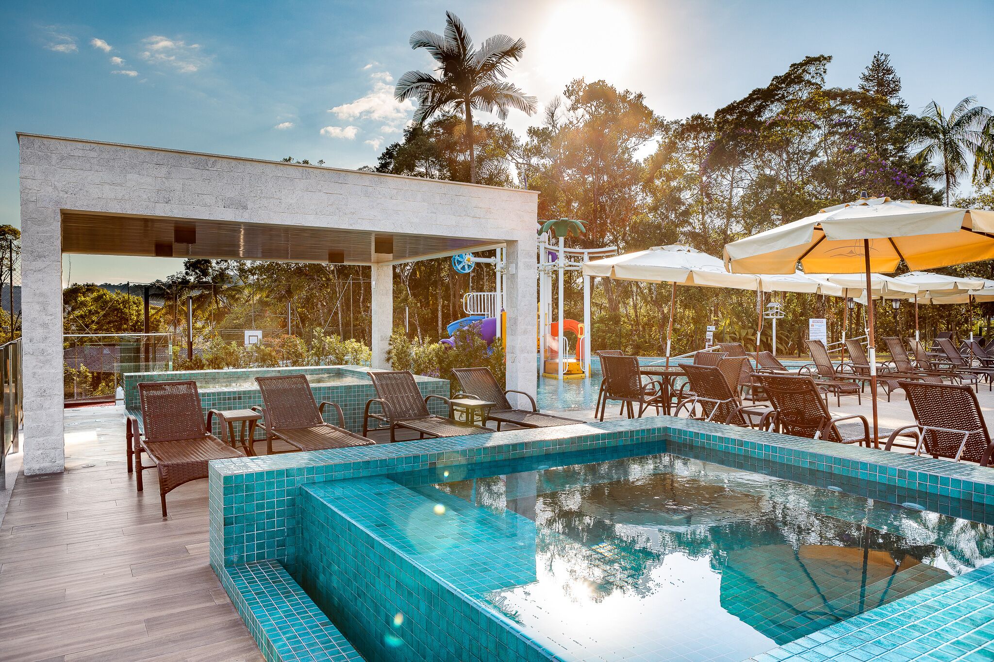 Outdoor pool, pool umbrellas, sun loungers