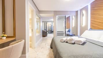 Suite | In-room safe, desk, blackout curtains, rollaway beds