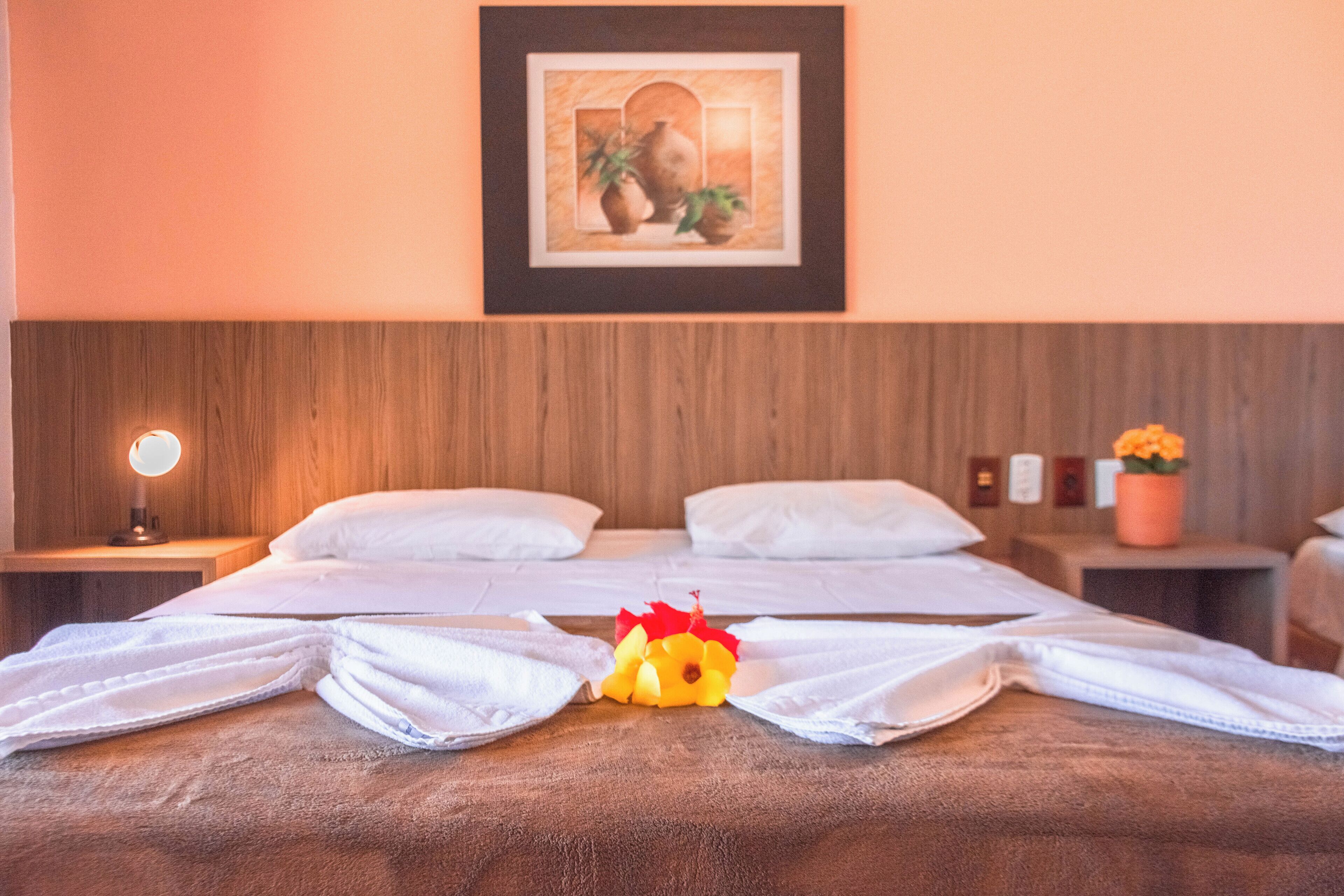 standard room | 1 bedroom, minibar, in-room safe, desk