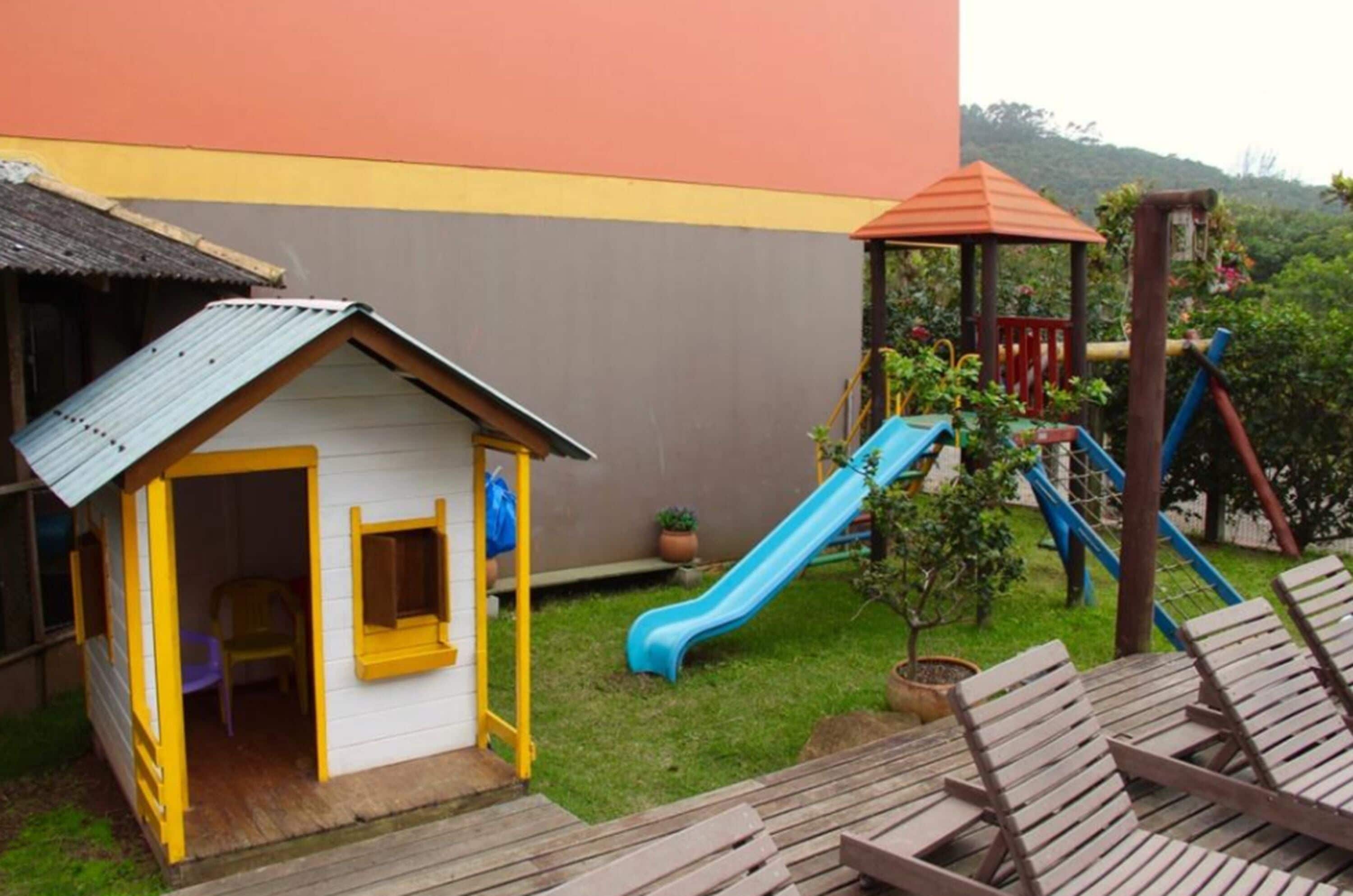 children’s play area – outdoor