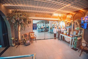 Café da manhã, almoço e jantar