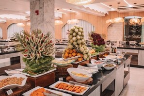 Breakfast, lunch, dinner served; international cuisine - Itá Thermas Resort e Spa (Ita)