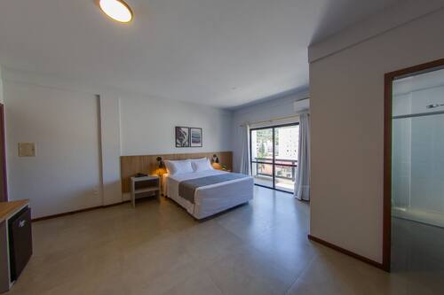 Minibar, rideaux occultants, Wi-Fi gratuit, draps fournis