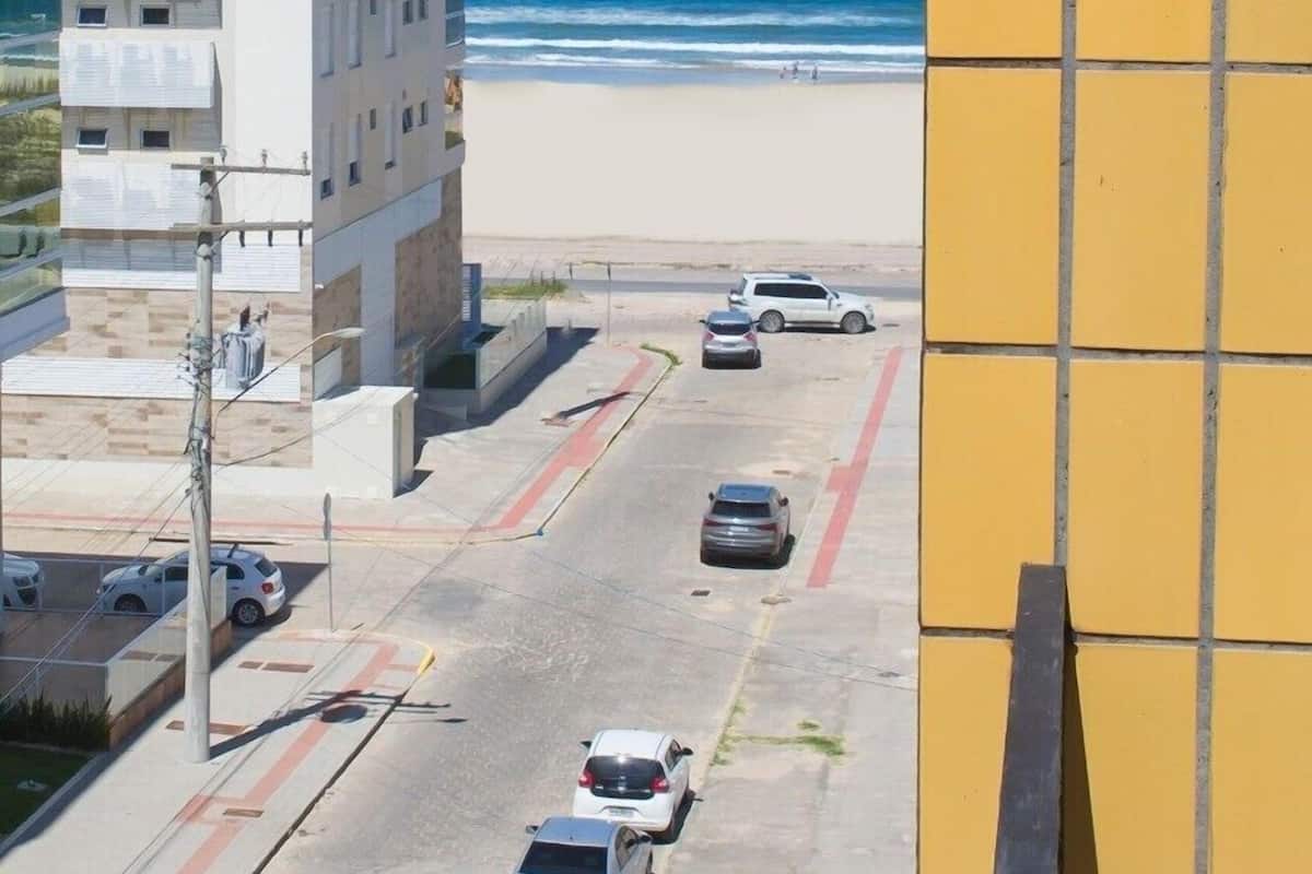 Minibar, blackout drapes, free WiFi, bed sheets