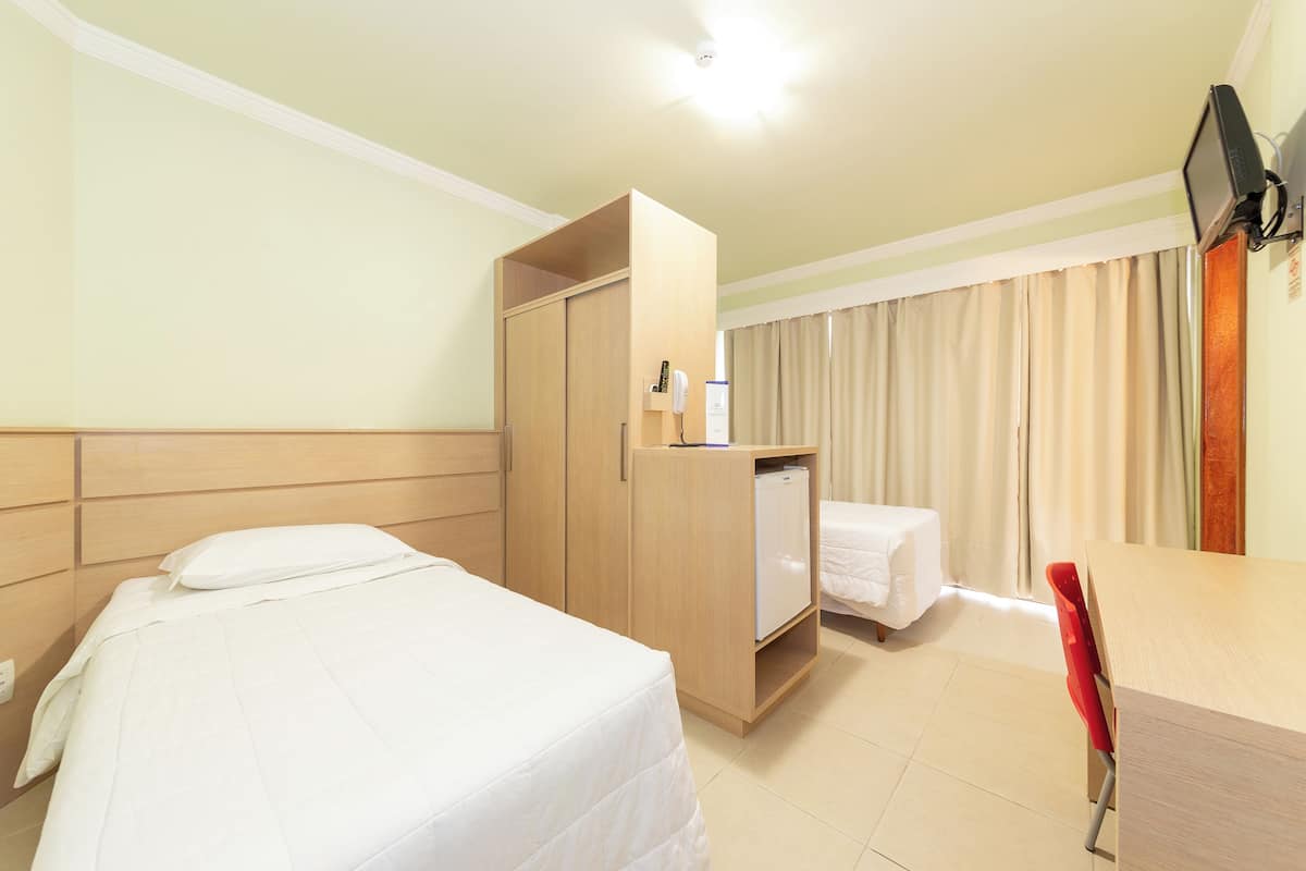 Superior Twin Room, 2 Twin Beds | Minibar, desk, blackout drapes, iron/ironing board (on request)