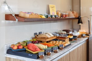 Dagelijks ontbijtbuffet inbegrepen