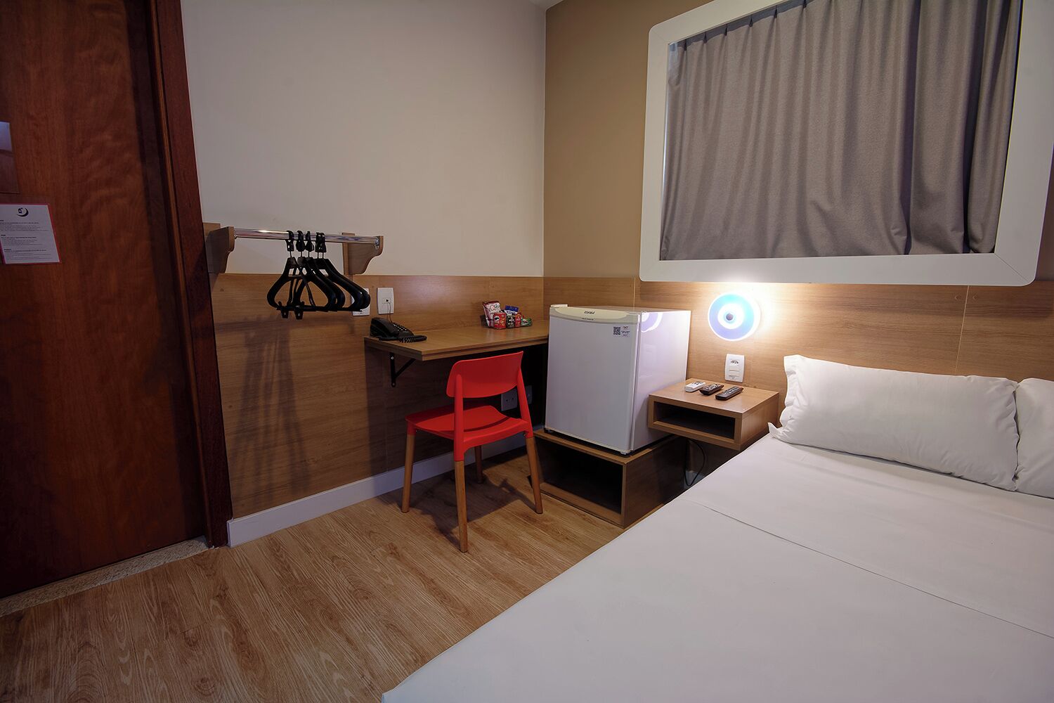 standard double pne | 1 bedroom, minibar, desk, blackout curtains