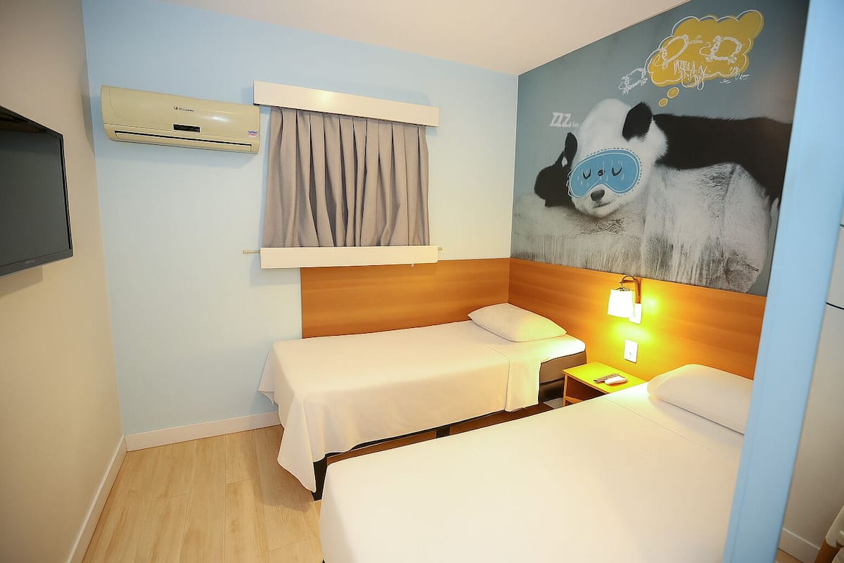 Twin Room, 2 Single Beds