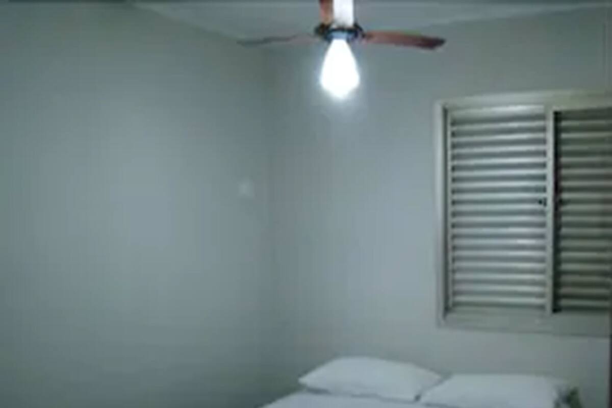 Minibar, free WiFi, bed sheets