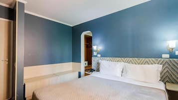 Casal (Ouro) | 1 quarto, frigobar, cofres nos quartos, cortinas blackout