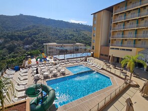 Outdoor pool - Hotel Zanon (Aguas de Lindoia)