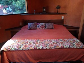 Luxury Suite, 1 King Bed with Sofa bed | Iron/ironing board, free WiFi, bed sheets - Hotel Casa Valle (Valle de Bravo)