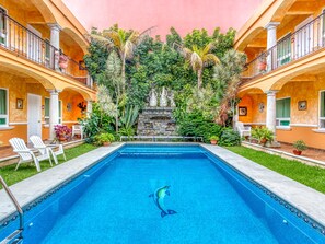 Alberca al aire libre 