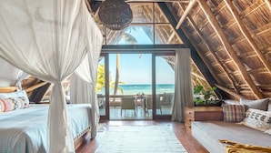 Master Suite Oceanfront Top level | 客房景观