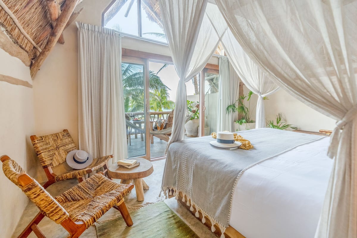 junior suite oceanfront top level | 1 bedroom, minibar, in-room safe, individually decorated