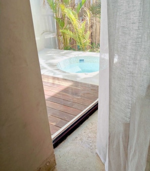 Suite Agua, Ocean View & Private Jacuzzi | Bộ trải giường bằng vải cotton Ai Cập, bộ đồ giường cao cấp