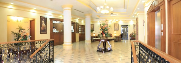 Hall