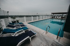 Pool - Hotel May Palace Tuxpan (Tuxpan)