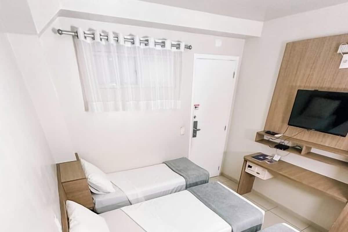 Standard Triple Room | In-room safe, desk, blackout drapes, free WiFi