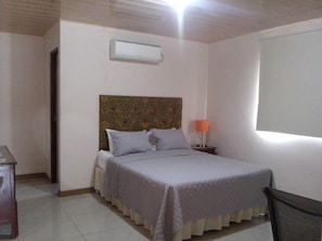 Chambre Double Premium | Lits pliants/supplémentaires gratuits, Wi-Fi gratuit