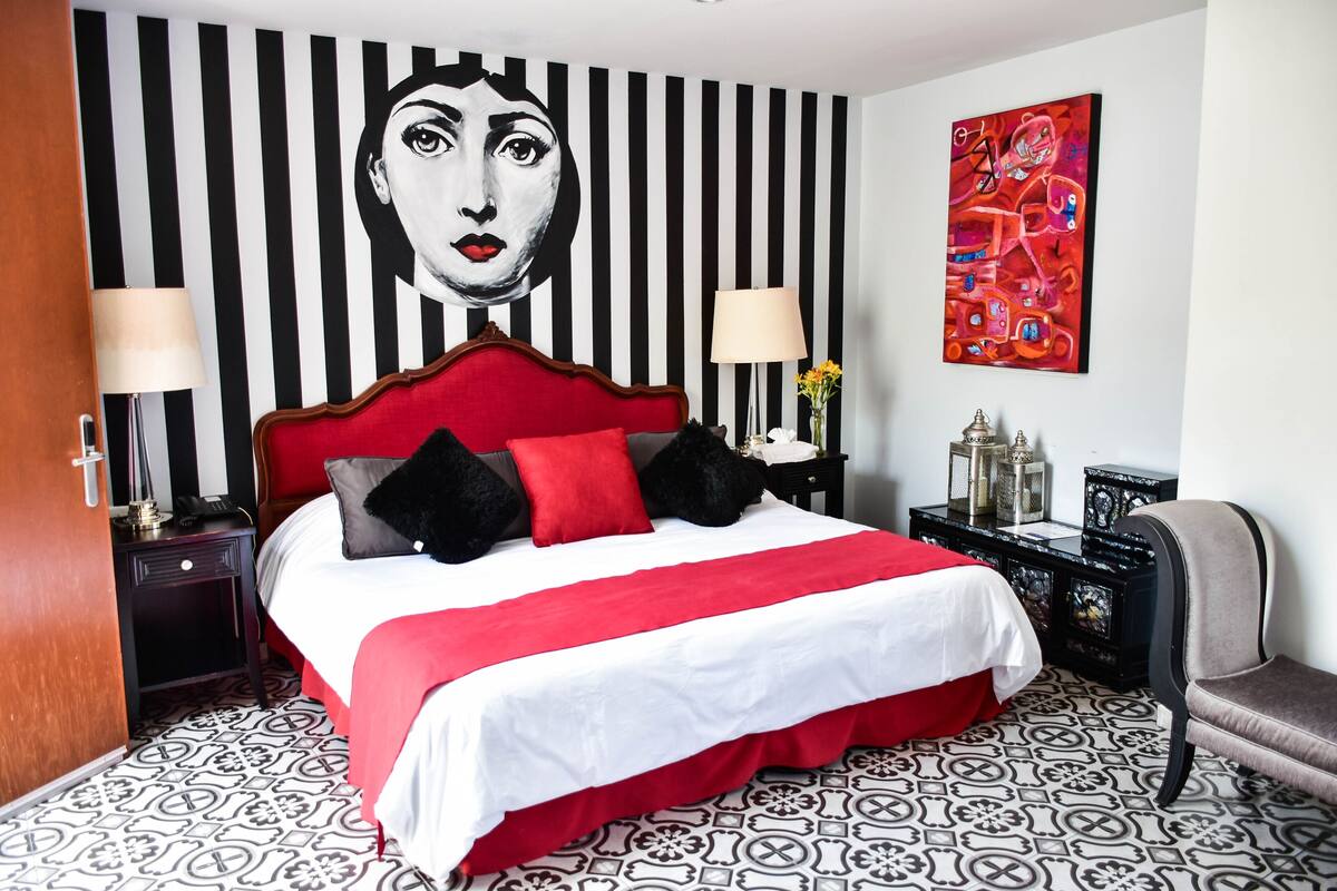 Deluxe Room | Frette Italian sheets, premium bedding, down comforters, pillowtop beds