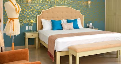 Unic Design Hotel - Near Mamitas Beach Club