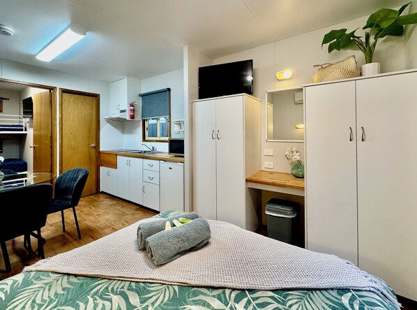 เคบิน, 2 ห้องนอน | 1 ห้องนอน, Wi-Fi ฟรี, ผ้าปูที่นอน