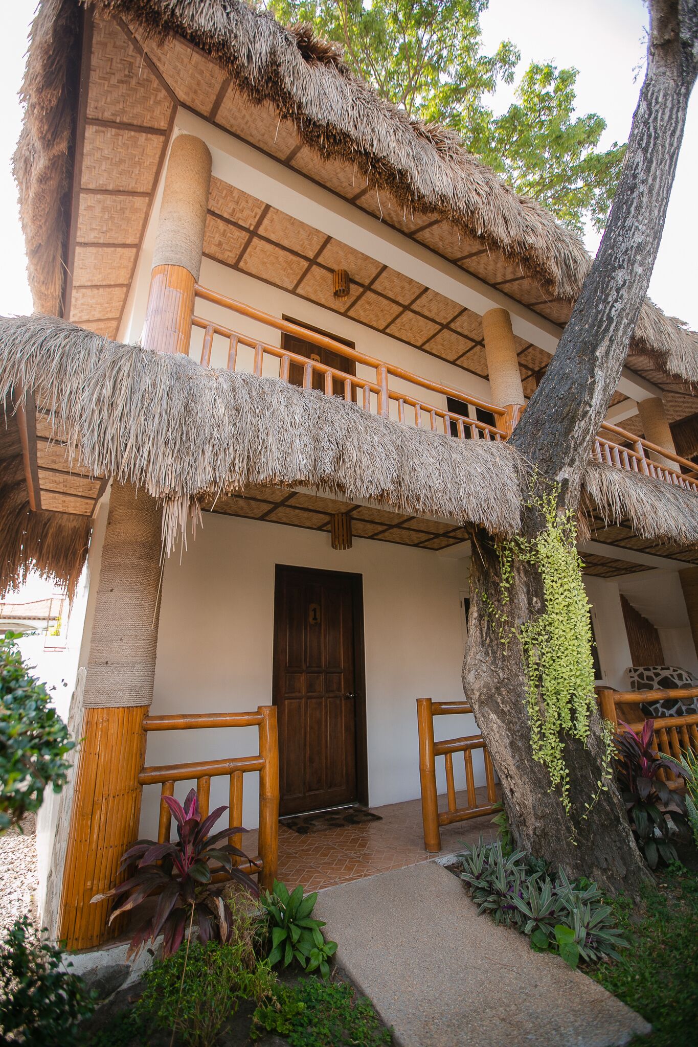 family room, 1 bedroom, garden view | desk, laptop workspace, free wifi, bed sheets