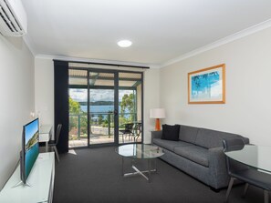 Flat-screen TV - The Brighton Apartments (Toronto)