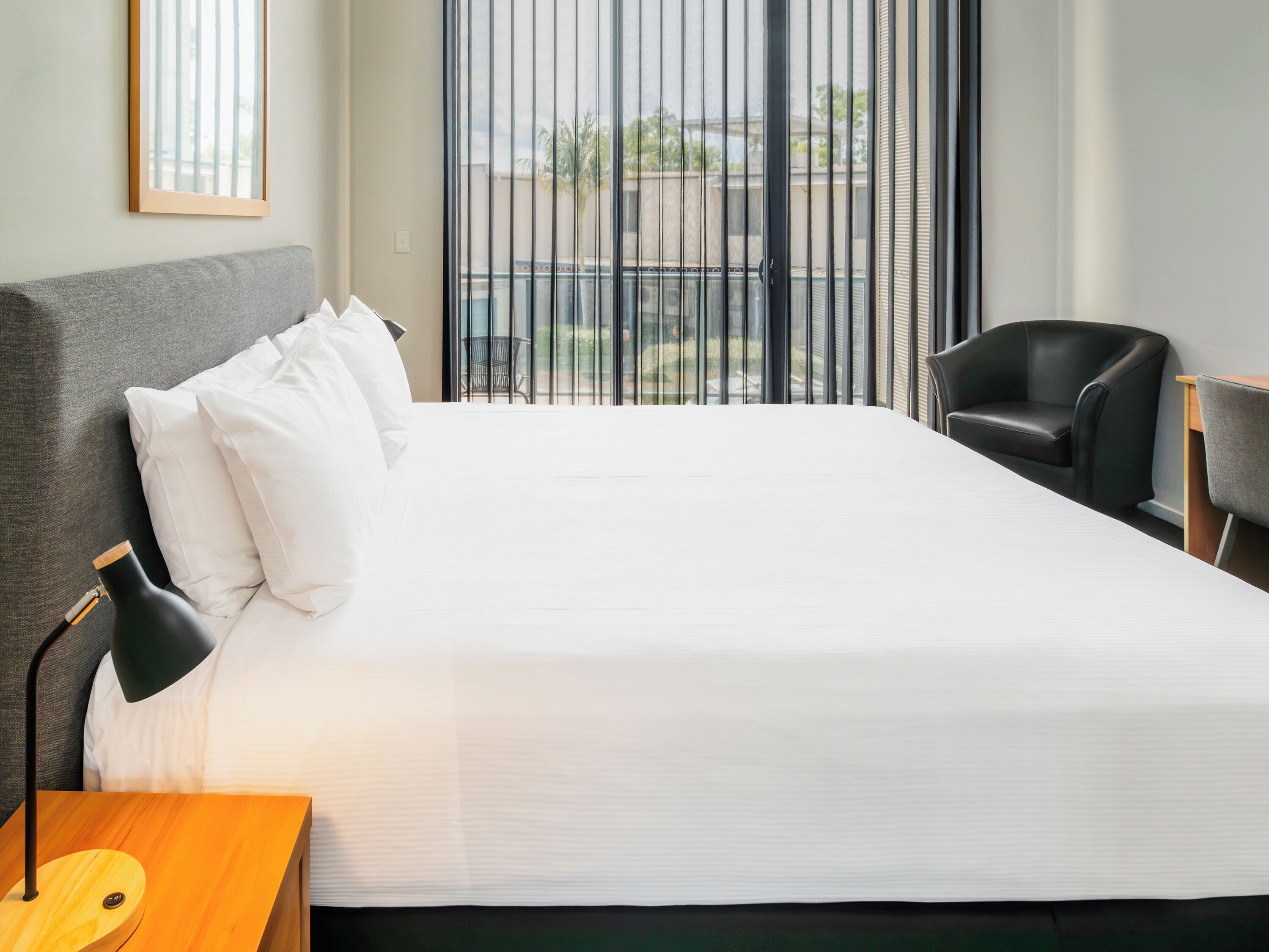 studio | 1 bedroom, premium bedding, pillow-top beds, desk