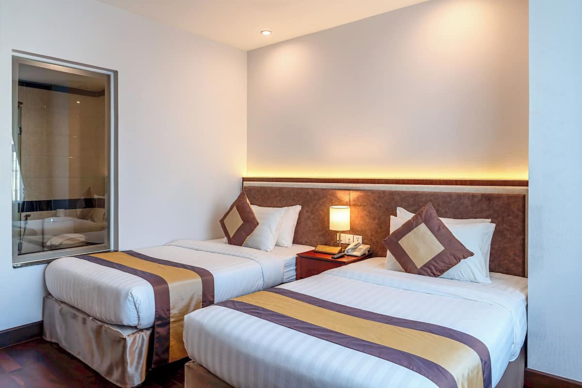 Coffres-forts dans les chambres, bureau