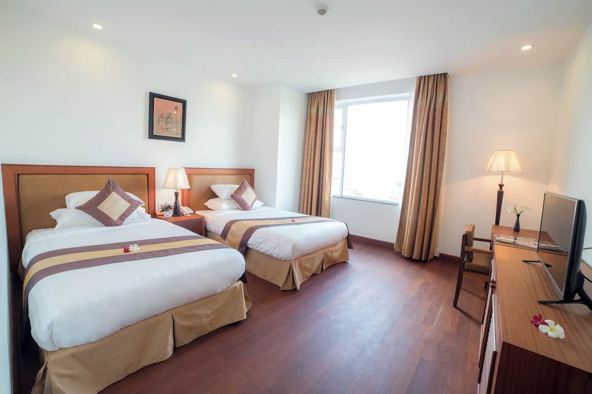 Deluxe Twin Room, City View