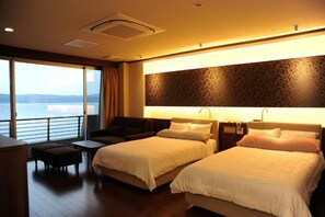 In-room safe, free WiFi