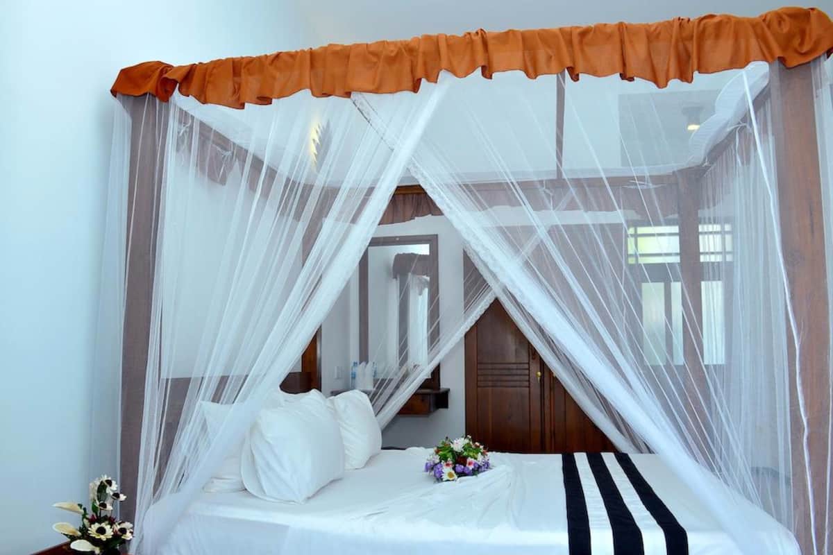 3 bedrooms, minibar, in-room safe, desk