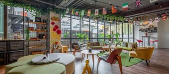 Light Hostel