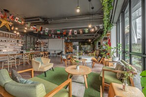 Lobby sitting area - Light Hostel (Tainan)