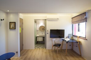 Double Bed | Living area - Light Hostel (Tainan)