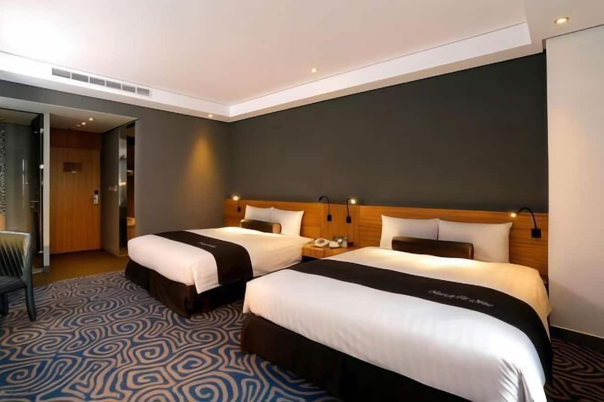 1 Schlafzimmer, hochwertige Bettwaren, Minibar, Zimmersafe