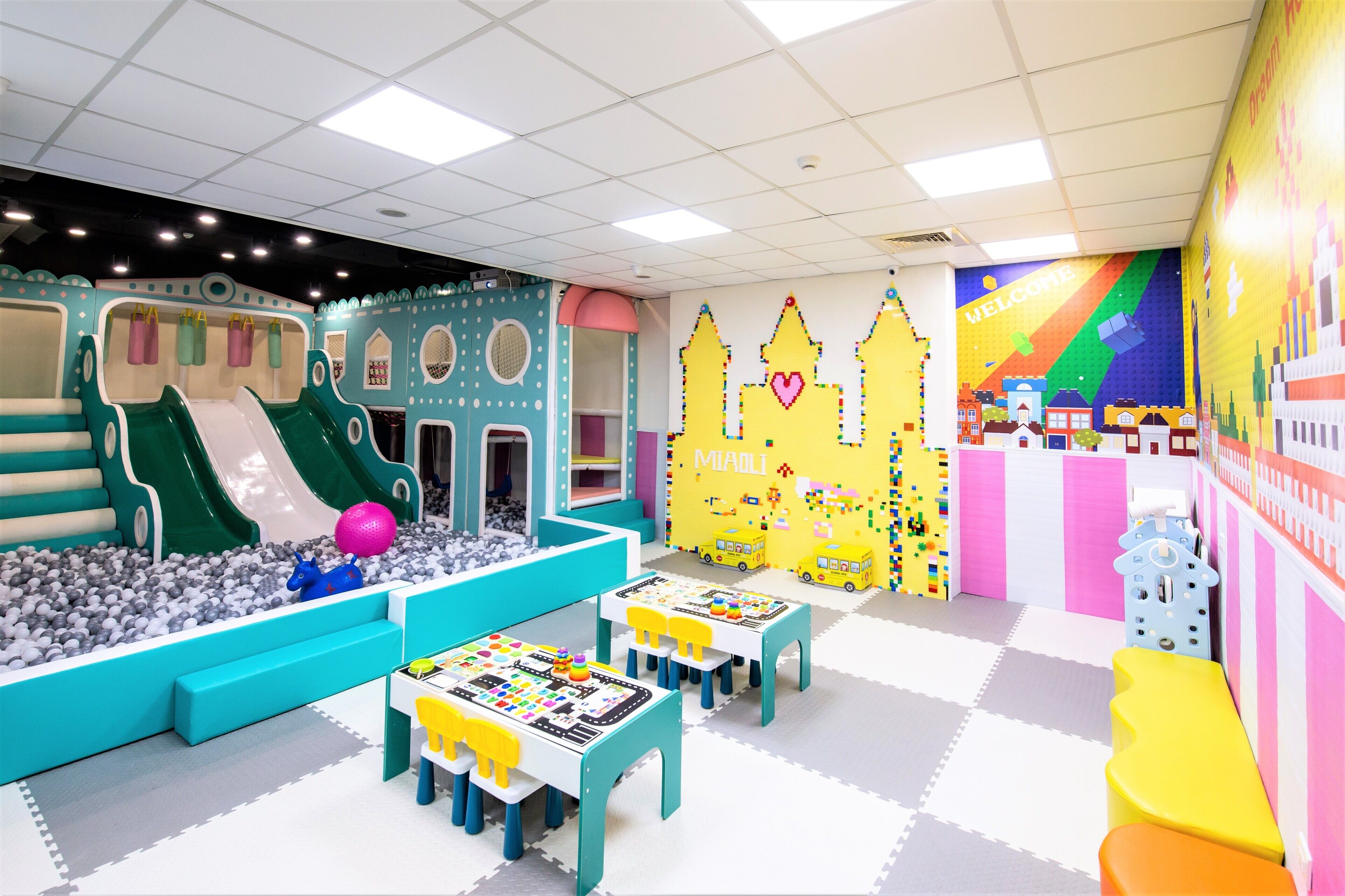 children’s play area – indoor