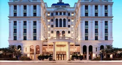 Golden Tulip - Aesthetics