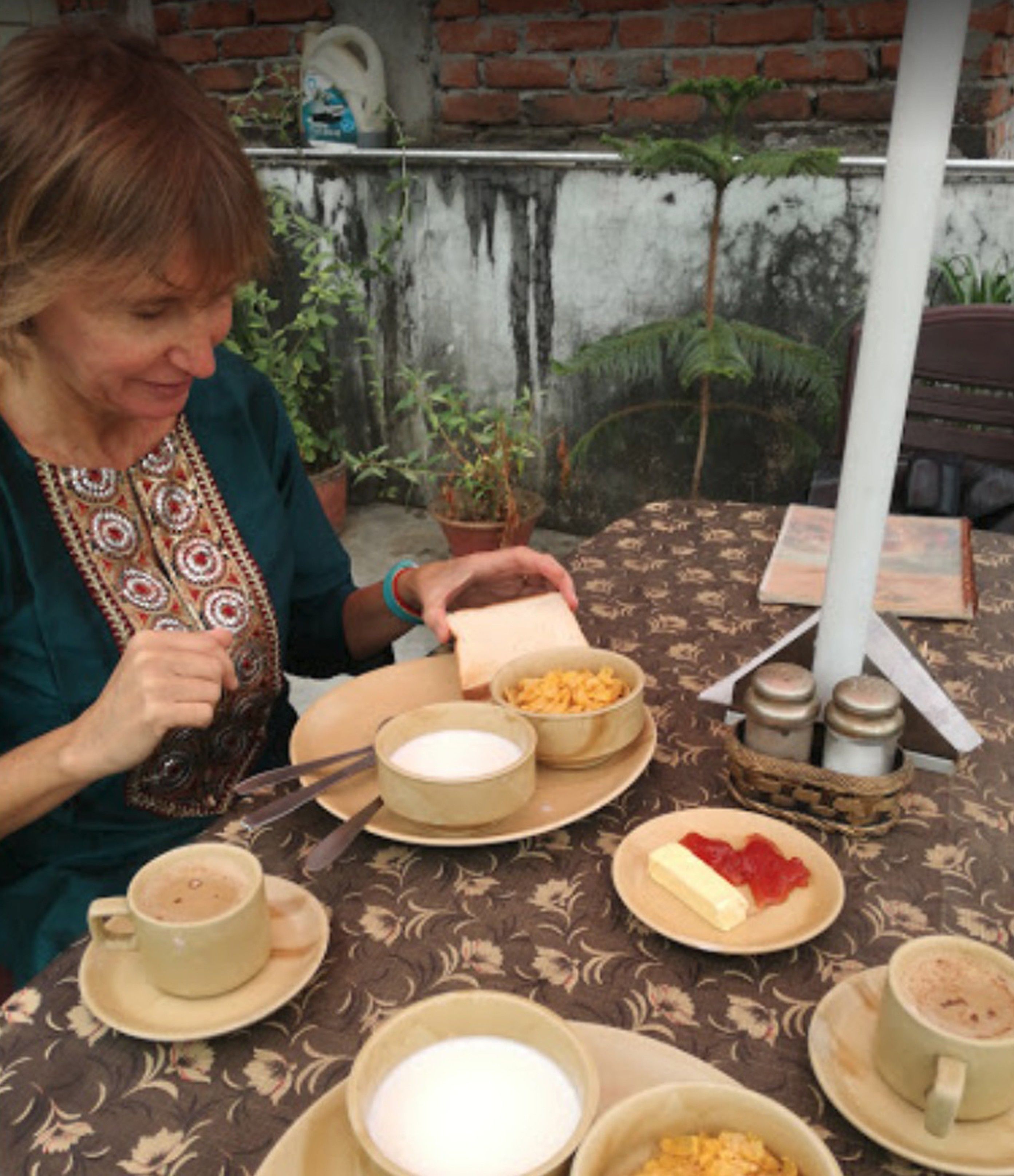 Daily cooked-to-order breakfast (INR 250.00 per person)