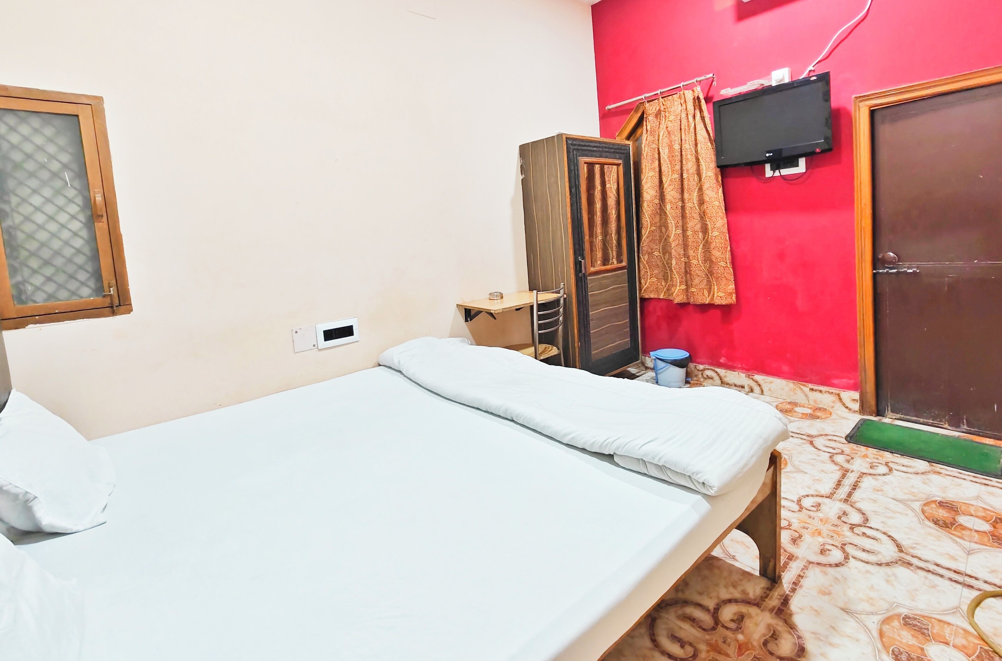 Chambre Double Standard, 1 lit double, fumeurs | Vue de la chambre
