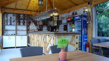 Bar (en la propiedad)