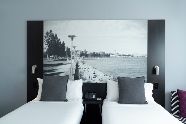 Standard Room, 2 Twin Beds | Egyptian cotton sheets, premium bedding, pillowtop beds, minibar